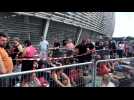 Indochine au stade Mauroy : les fans sont déjà nombreux... mais très calmes !