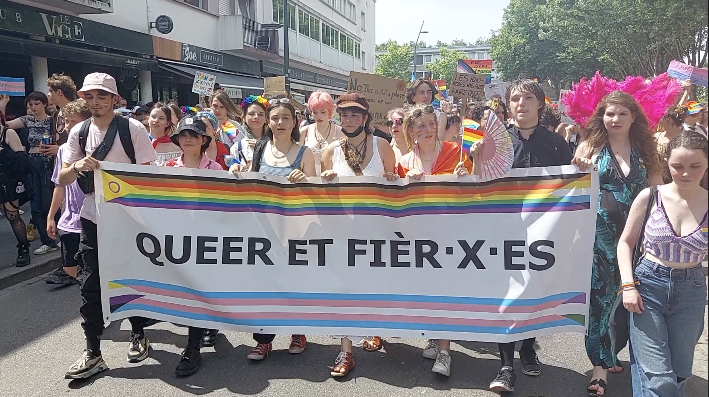 Lorient. La Pride rassemble 1 300 personnes (Le Télégramme)