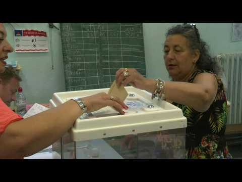 Marseille locals vote in 2nd round of French parliamentary election