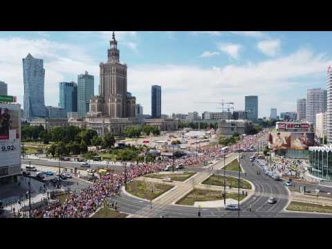 Tens of thousands of people take part in Warsaw's Pride March