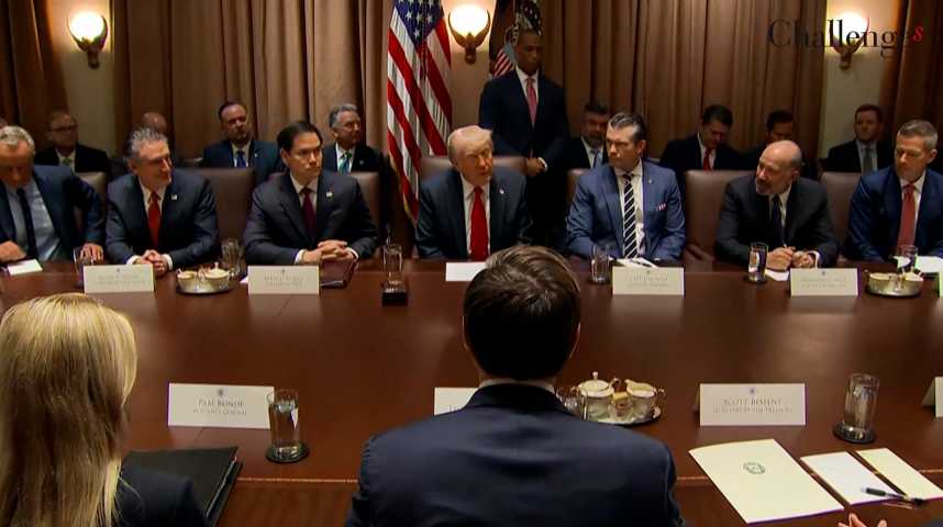 Trump estime que « L'UE a été conçue pour emmerder les États-Unis » et rétorque avec des droits de douane