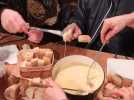 Le Jura décroche le record du monde Guinness de fondue au fromage