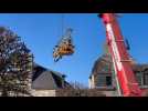 VIDÉO. À Carnac, une grue en renfort pour soulever une autre grue pour l'acheminer sur un chantier