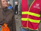 Manifestation devant la Mission locale de Roubaix