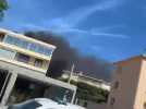 Un important incendie est en cours dans un immeuble de Six-Fours. Les forces de l'ordre sont mobilisées