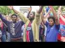VIDÉO PSG - Inter. Les supporters du PSG en feu sur les Champs-Élysées avant la finale