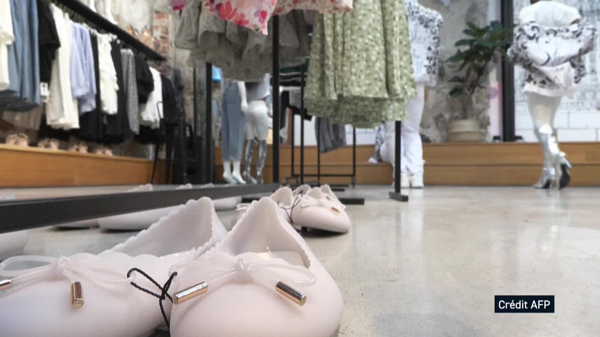 Shein, Temu : La France va-t-elle serrer la vis contre les géants de la mode jetable ? [vidéo]