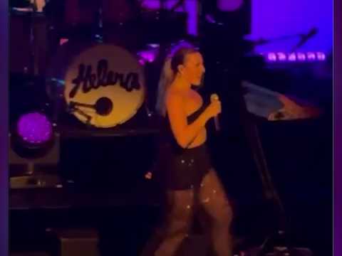 VIDEO : Hlna surprise par son public  l'An…