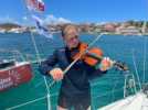 VIDÉO. « Mes passions, la voile et la musique »: Maggie Adamson, skipper et violoniste à haut niveau