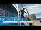 La statue de l'athlète marseillais Jean Bouin fait son retour devant le stade Vélodrome