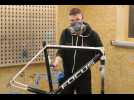 Passionné de vélo, il a créé son atelier de customisation chez lui à Villeneuve-d'Amont