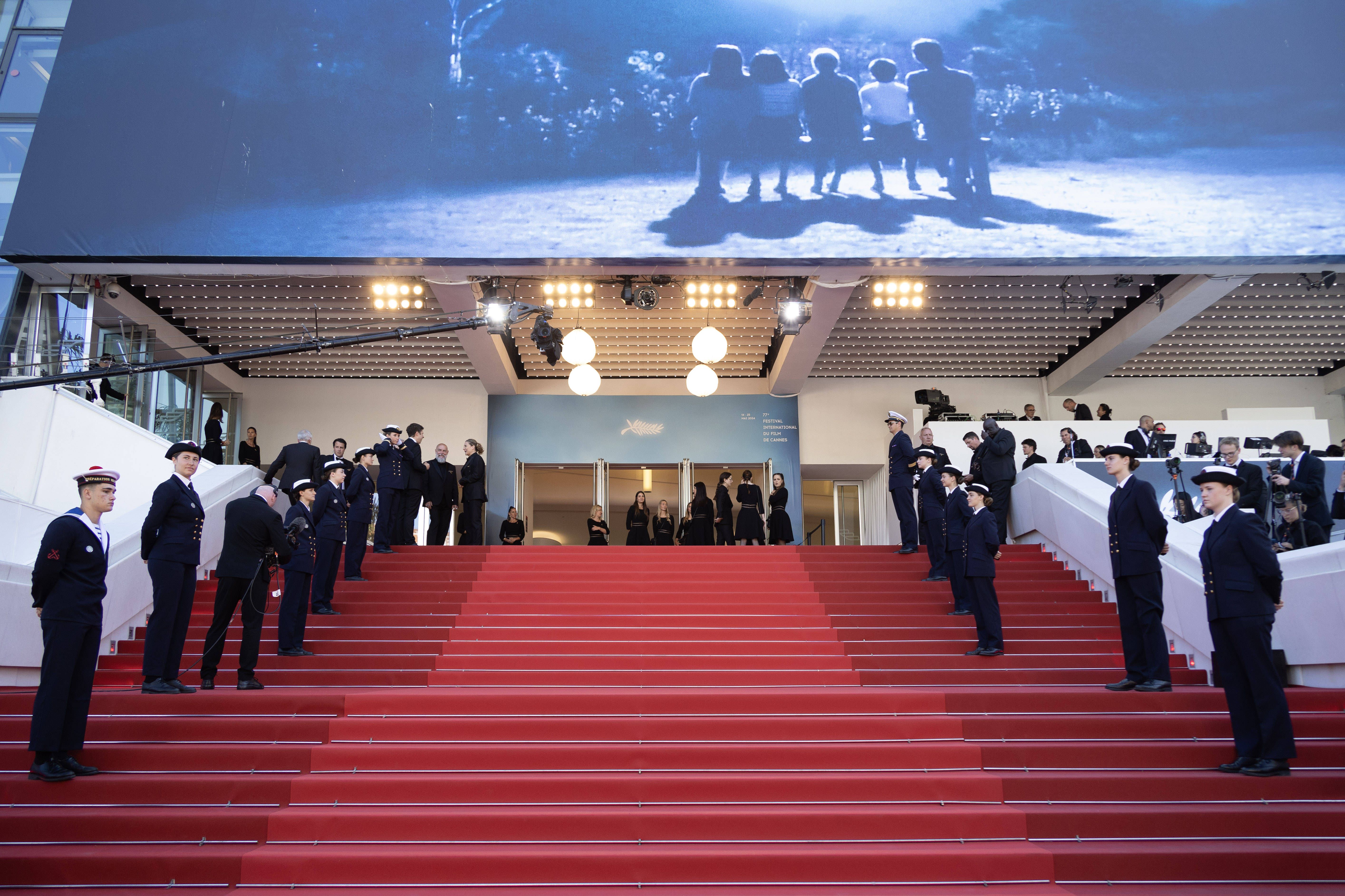 Cannes Film Festival: The Unusual Story of the Red Carpet - News Directory 3