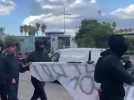 Des affrontements entre manifestants et forces de l'ordre lors d'un rassemblement devant le commissariat de Bastia