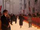 La cour d'honneur aux allures de salle de conclave