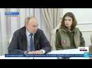 Vladimir Poutine dit vouloir la paix, sa propagande maintient l'effort de guerre
