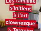 À Tergnier, enfants et parents s'initient à l'art du clownesque en famille