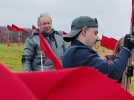 Meuse : 16 500 drapeaux rouges plantés pour défendre la paix