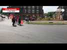 À Vire, syndicats et manifestants font le tour du rond-point de la Porte-Horloge pour le 1er mai
