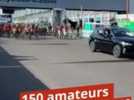 Cyclisme - Une centaine de cyclistes amateurs sur la piste de Magny-Cours, avant le départ de la 3e étape de Paris-Nice