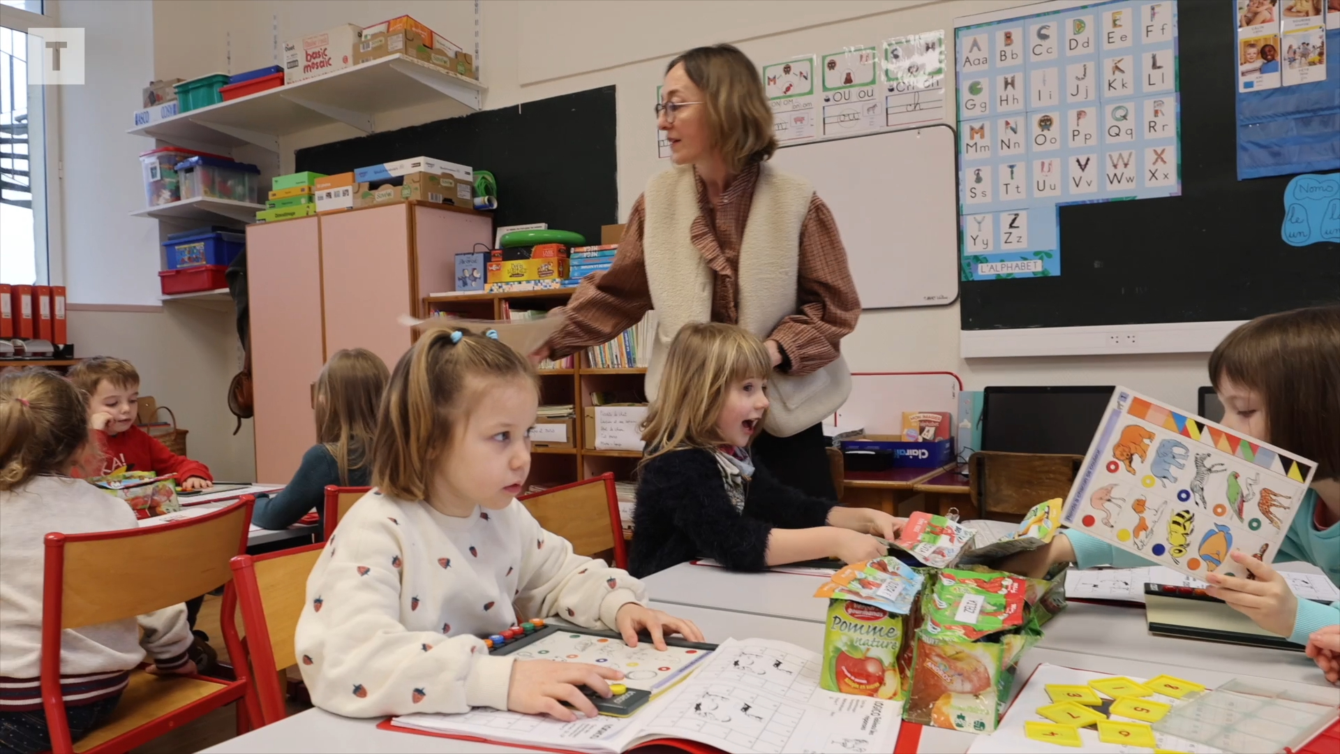 « C'est plus beau et plus grand » : un an et demi après Ciaran, l'école de La Feuillée a retrouvé son toit et les enfants [Vidéo]