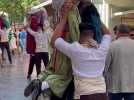 Montpellier : défilé folklorique dans l'Ecusson