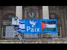 Conflit israélo-palestinien : une banderole sur la mairie de Rouen