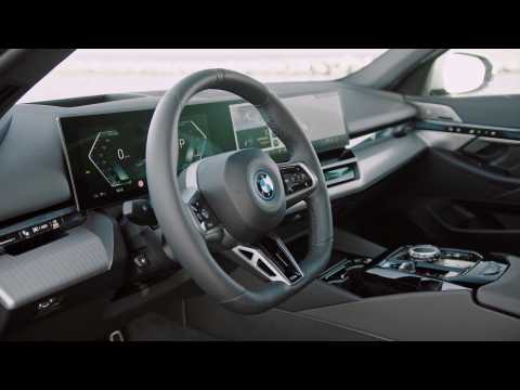 BMW i5 eDrive40 Interior Design in Brooklyn Grey
