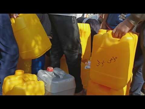 Gazans queue for water amid severe shortages