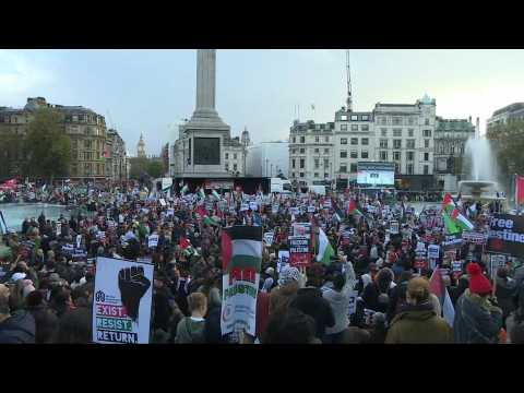 Thousands of Palestinian supporters rally in London's Trafalgar Square