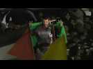 Crowd cheers release of Palestinian prisoner near Ramallah - Label : AFPTV - First images - Category : News
