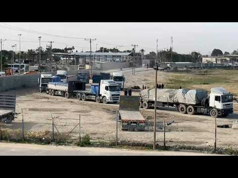 Aid trucks enter Gaza via Rafah border crossing on second day of truce
