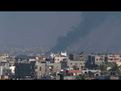 Smoke billows in Khan Yunis after Israeli strikes