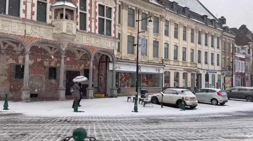 Chutes de neige : la garantie assistance de l'assurance auto en cas de  panne ou d'accident - France Assureurs