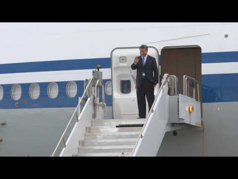 Xi lands in San Francisco for APEC summit