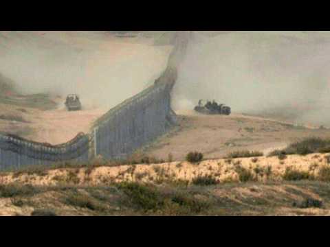 Israeli military vehicles cross border into northern Gaza