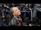 Alicia Keys surprend des voyageurs à la gare de Londres