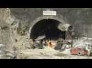 Tunnel effondré en Inde : les secours à cinq mètres des 41 ouvriers piégés