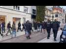 Lens - PSV : un groupe de supporters hollandais escorté par la police après une altercation