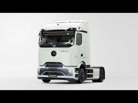 The new Mercedes-Benz eActros Reveal