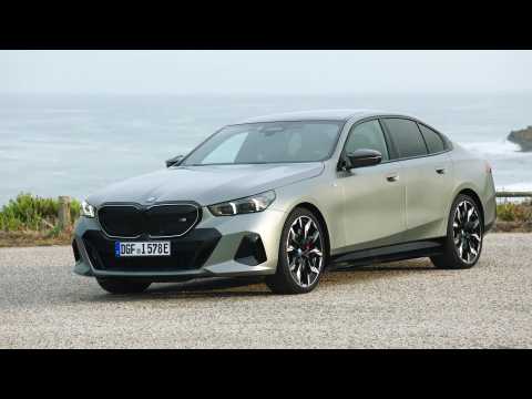 BMW i5 M60 xDrive Exterior Design in Frozen Pure Grey