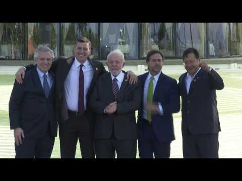 Mercosur presidents pose for official picture
