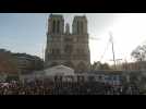 Paris: des centaines de séminaristes en prière sur le parvis de Notre-Dame