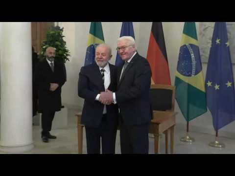 Brazilian President Lula signs guest book of German Presidency