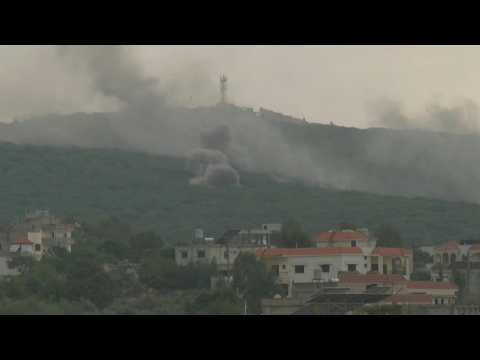Smoke billows as Israel shells southern Lebanon (2)