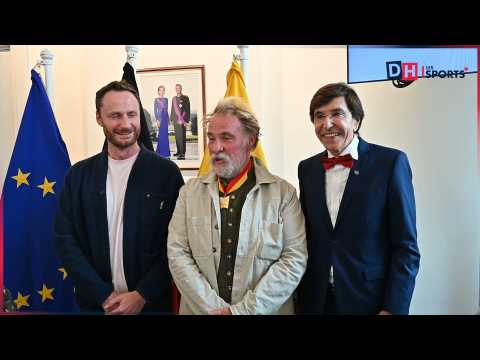 VIDEO : Bouli Lanners officiellement fait Commandeur du Mrite wallon  Namur
