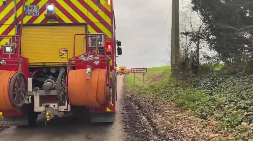 Wattrelos: un camion-poubelle s'enfonce dans le sol après une