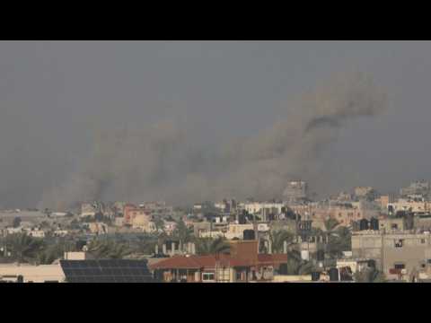 Smoke billows in Khan Yunis after Israeli strikes