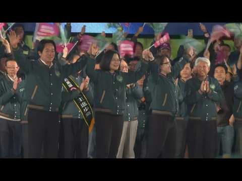 Taiwan's ruling Democratic Progressive Party holds closing election rally