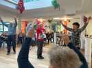 VIDÉO. À Concarneau, les seniors swinguent pour Noël