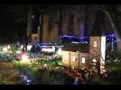 VIDEO. Dans la Manche, un village miniature illuminé pour les fêtes de fin d'année